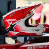Přilba SUPERTECH S-M10 UNITE, ALPINESTARS (červená/bílá) 2026 (8)