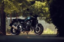 Kawasaki Z900RS Black Ball Černá 2026 (3)