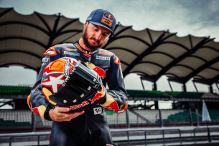 Přilba SUPERTECH R10 SOLID, ALPINESTARS (lesklý karbon/matný karbon) 2026 (20)