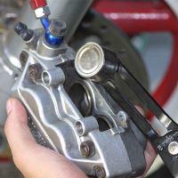 Přípravek pro demontáž brzdového pístku, BIKESERVICE (2)